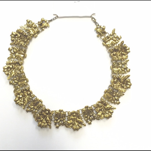 NWT Statement necklace - Picture 3 of 3
