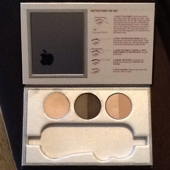 Anastasia Beverly Hills Brow/Eye kit in Brunette