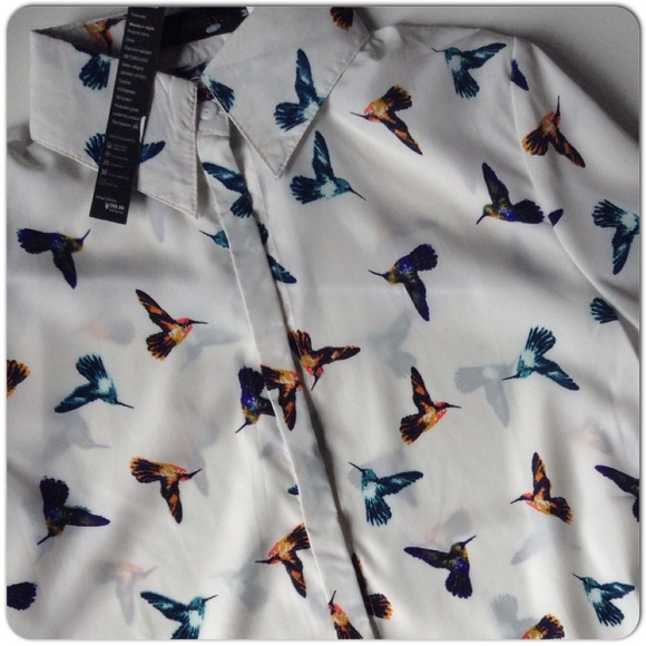 NEW WHITE LONG SLEEVE HUMMINGBIRD BLOUSE - Picture 2 of 4