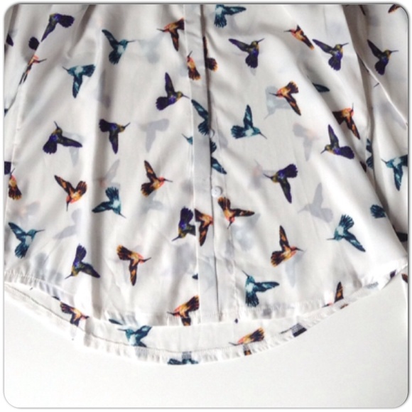 NEW WHITE LONG SLEEVE HUMMINGBIRD BLOUSE - Picture 3 of 4