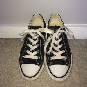 Kids converse