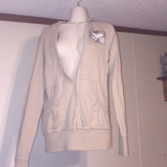 4/20.00 NWOT- Roxy hoodie Timeless Classic