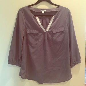 Gray Old Navy blouse