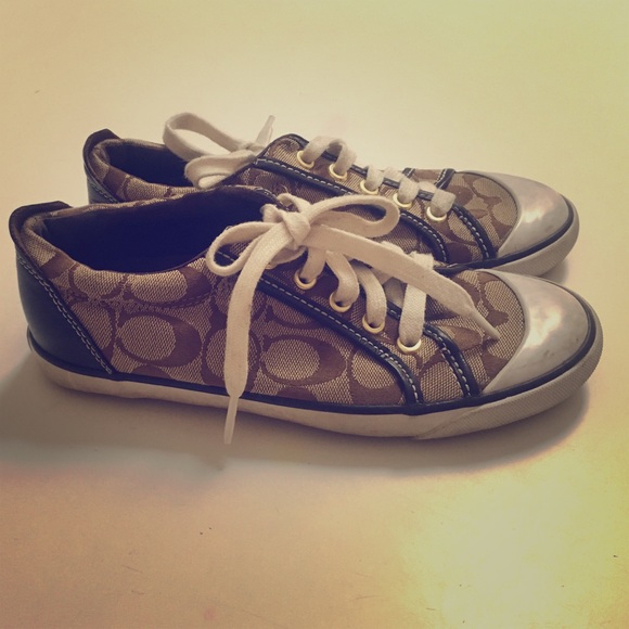 Just looking to get rid of these coach shoes!