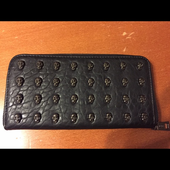 Black Vegan wallet with skull detail