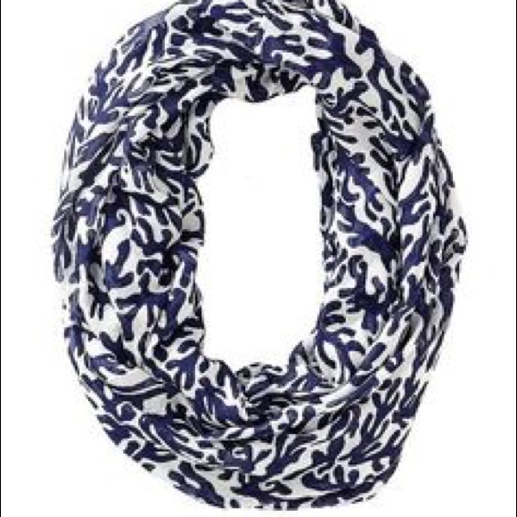 ✨3✨LILLY PULITZER Scarves BETTER THAN A BUNDLE - Picture 2 of 4