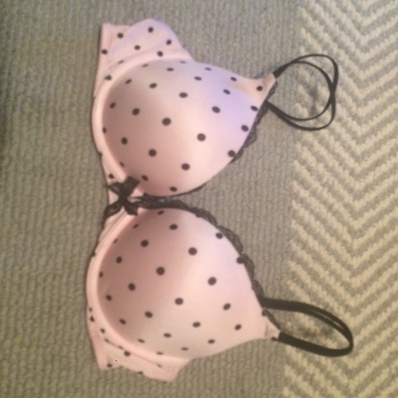Victoria secret bra 34C