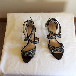 Black/white Sandal Pumps