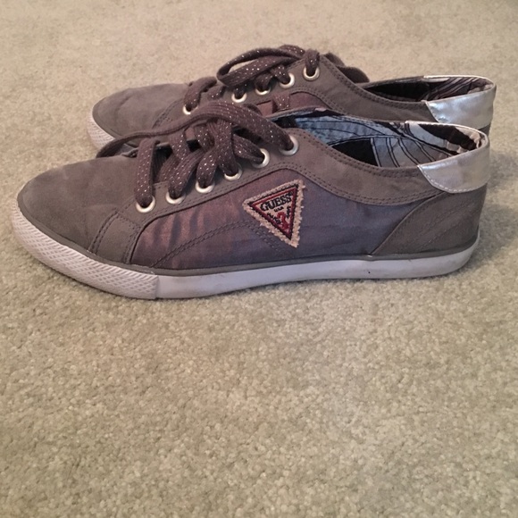 **SOLD** Guess Sneakers