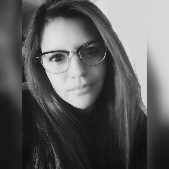 Meet your Posher, Glenda