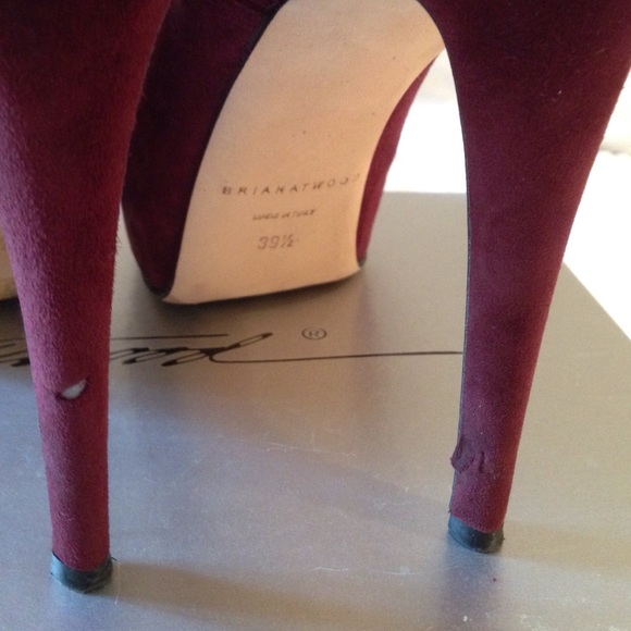 Gorgeous burgundy Brian Atwood booties - Picture 3 of 4