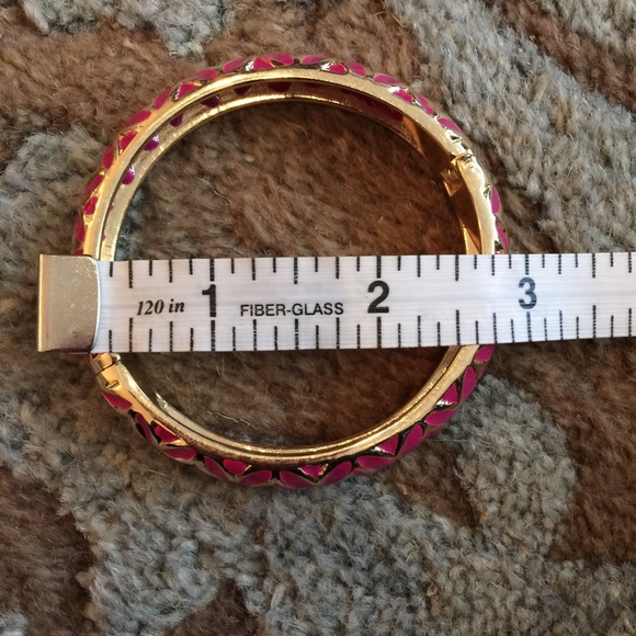 Gold Toned Raspberry Pink Enamel Bracelet✨SOLD✨ - Picture 3 of 3