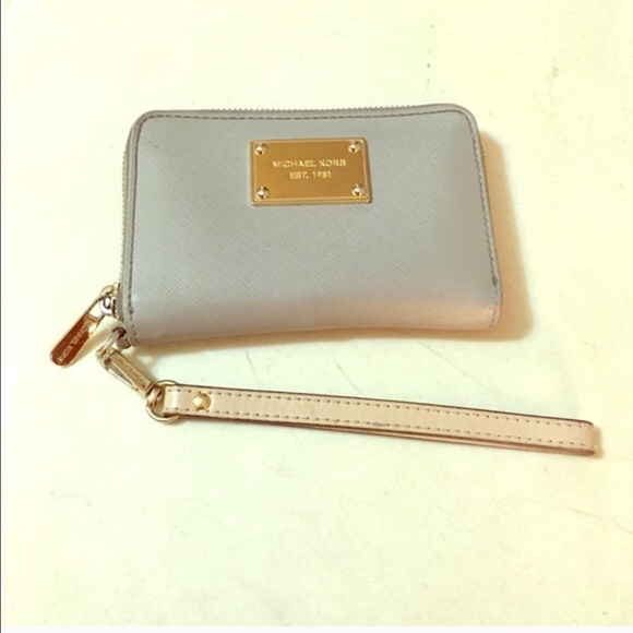 Pre owned Wristlet