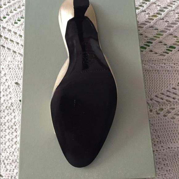 Shoes - Picture 4 of 4