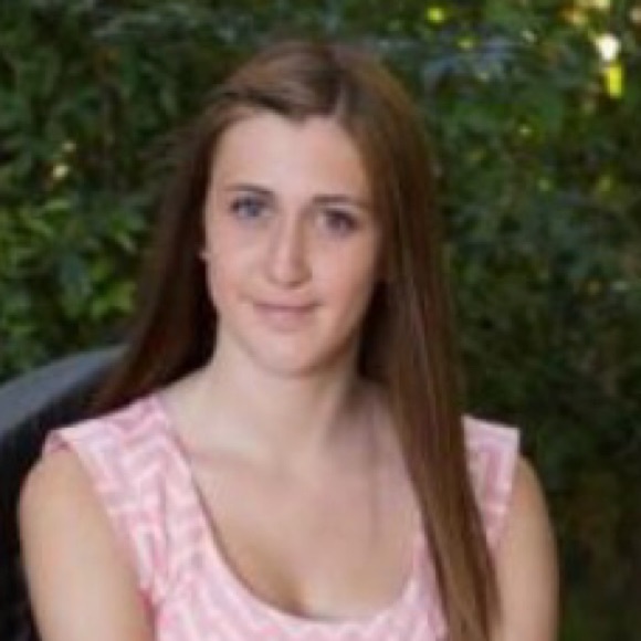 Meet your Posher, Courtney