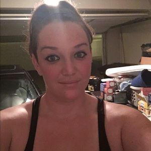 Meet your Posher, Liz