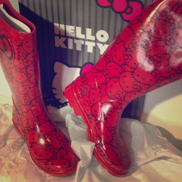 tallalah Shoes - Hello kitty rain boots sz 5-5.5 new