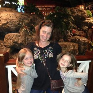 Meet your Posher, Cydney