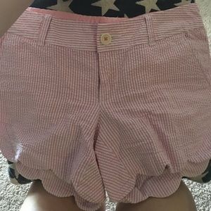Lilly Pulitzer pink seersucker scalloped shorts