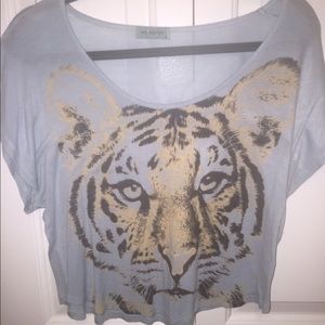Lion shirt , Flowy