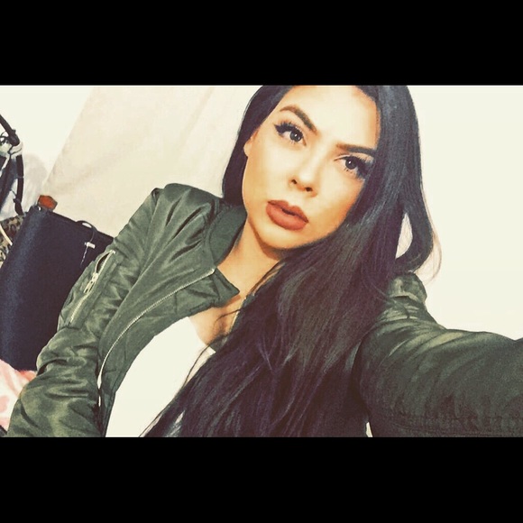 Green army olive bomber jacket