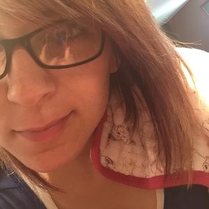 Meet your Posher, Kelli