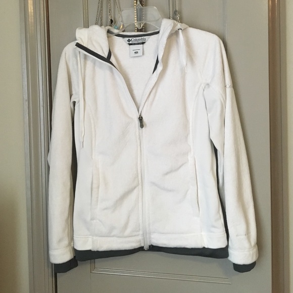 NWOT White Columbia hooded jacket