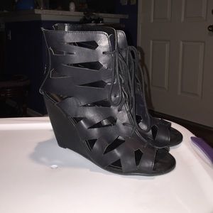 Mia -Juna caged lace up wedge sandals