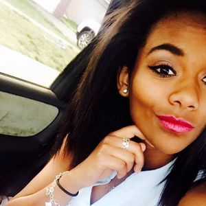 Meet your Posher, Skylar