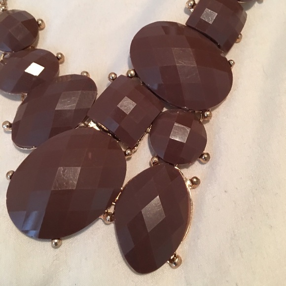 Statement necklace - Picture 2 of 2