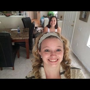 Meet your Posher, Megan