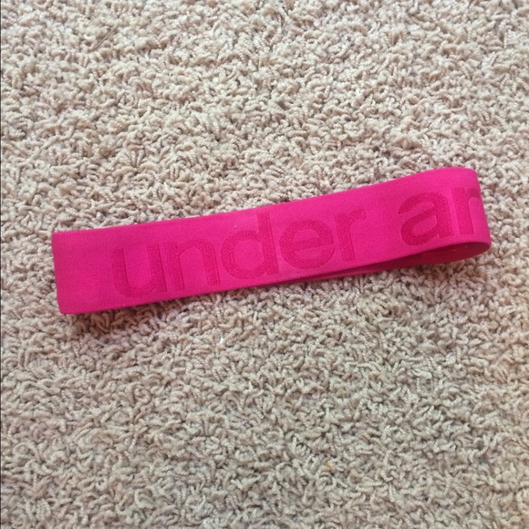 Under Armour Accessories - Under armour headband 🌿