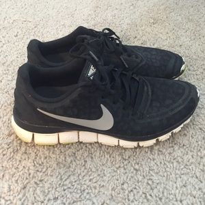 Nike cheetah Free 5.0