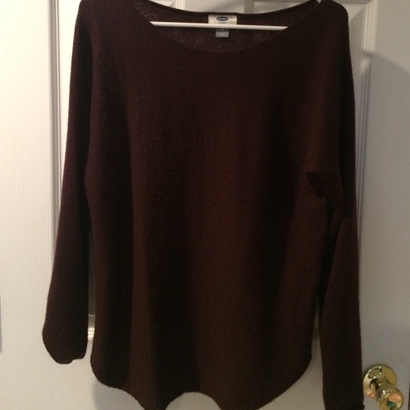 Maroon sweater