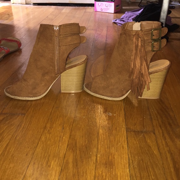 Fringe suede wedges - Picture 2 of 3