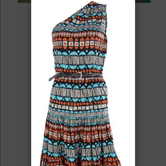 🎉💥HOST PICK💥🎉 Belted tribal print dress
