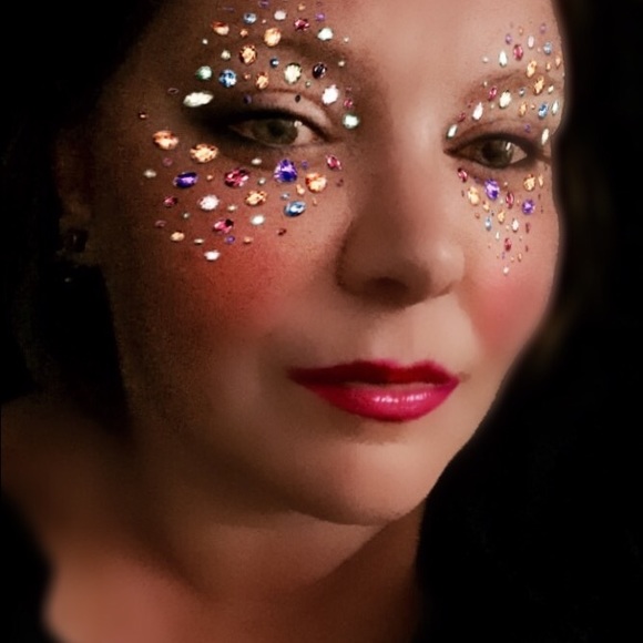 Meet your Posher, Christen - Picture 1 of 1