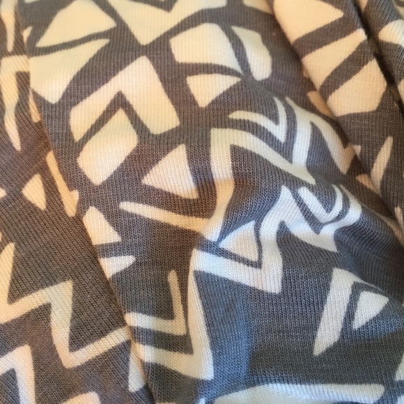 😎SUMMER CLEAROUT😎ONLY 1 LEFT (Medium) - Picture 2 of 2