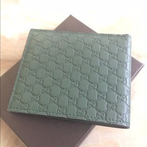 Gucci leather wallet