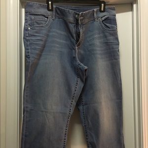 Lane Bryant Cuffed Capri