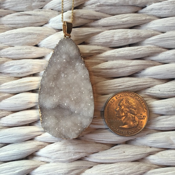 Sale Jewelry White Druzy Agate Pendant Necklace