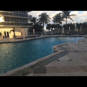 Meet your Posher, Brenda