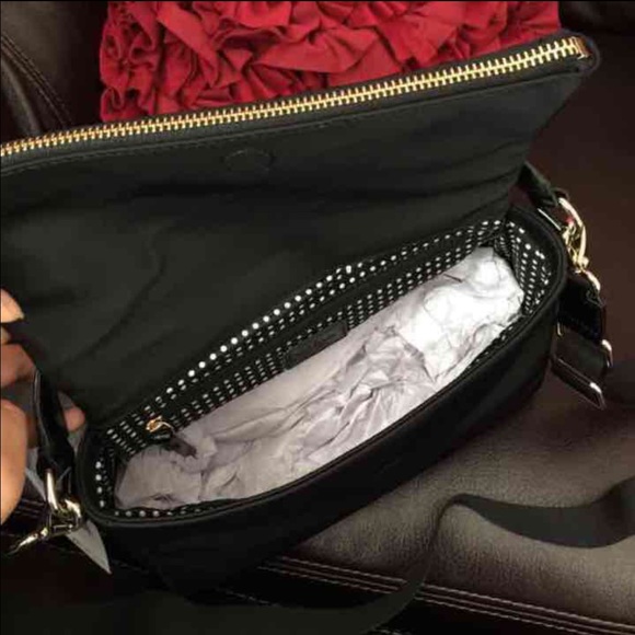 🚫 SOLD ON MERC 🚫 - Picture 2 of 4