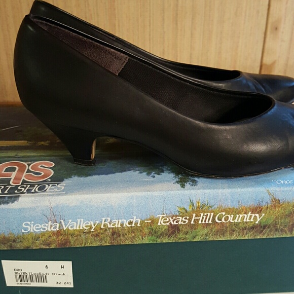 Heels - Picture 2 of 2