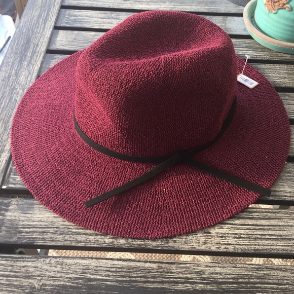 🍁Burgundy Fedora Hat with Suede Tie🍁 - Picture 3 of 4