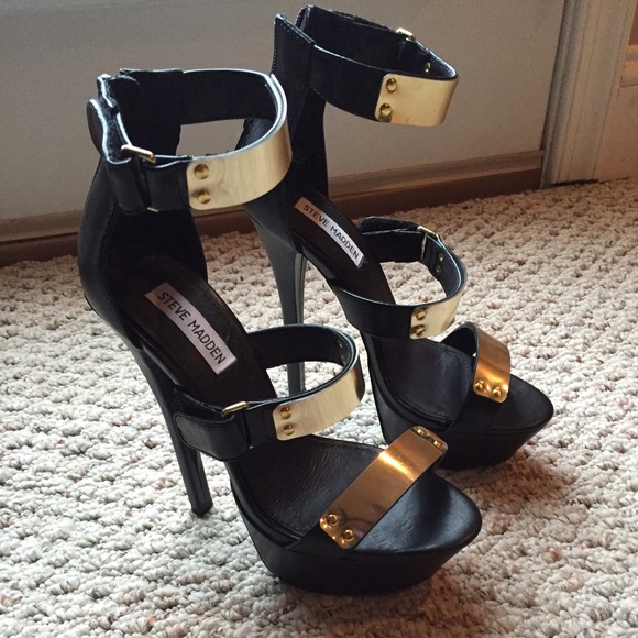 Steve Madden Areaa Heel