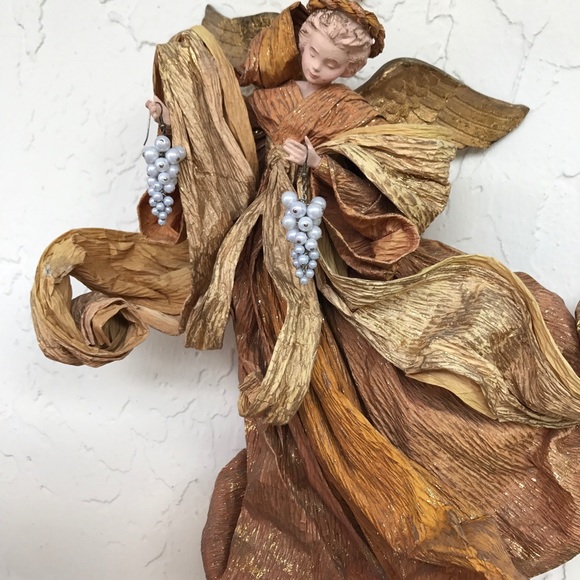 Hooked on Pearls! Fun faux pearl drop earrings 🍇 - Picture 6 of 6