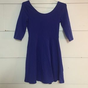 3/4 sleeve scoop neck dress