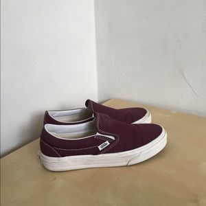 Vans slip on