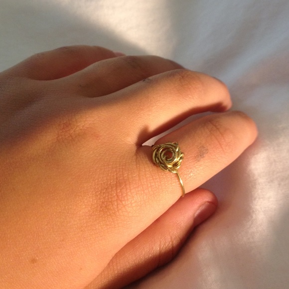 Rose ring - Picture 2 of 2